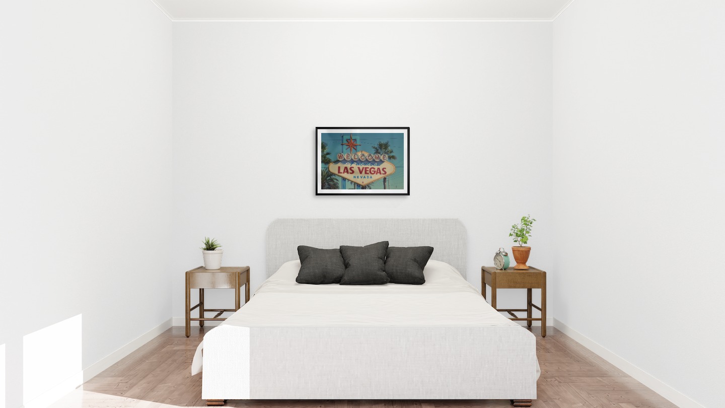 Tavelvägg med ram i svart i storlek 50x70 med poster med "Las Vegas-skylt"